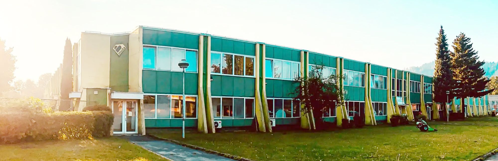 Fotografija s spletne strani Muta, Kmetijska Mehanizacija, Proizvodnja, Trgovina, Posredništvo, Promet, Najemi In Storitve d.o.o.